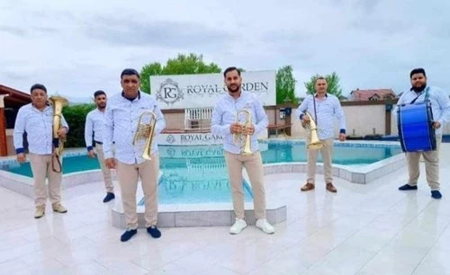 Trubači Budva na veselju