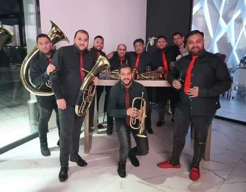 Trubači Budva na veselju