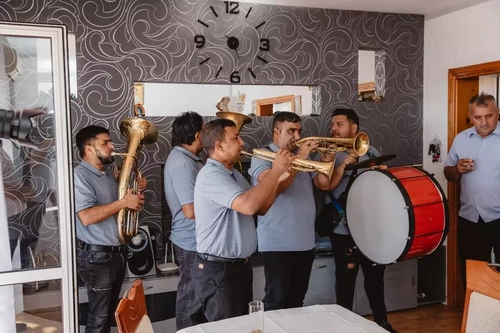 Trubači Budva na veselju